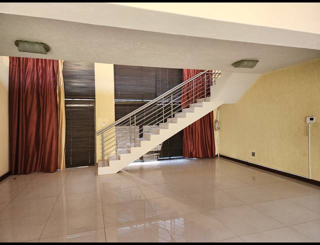 5 BEDROOM FREEHOLD FOR SALE IN WATERBERRY COUNTRY ESTATE